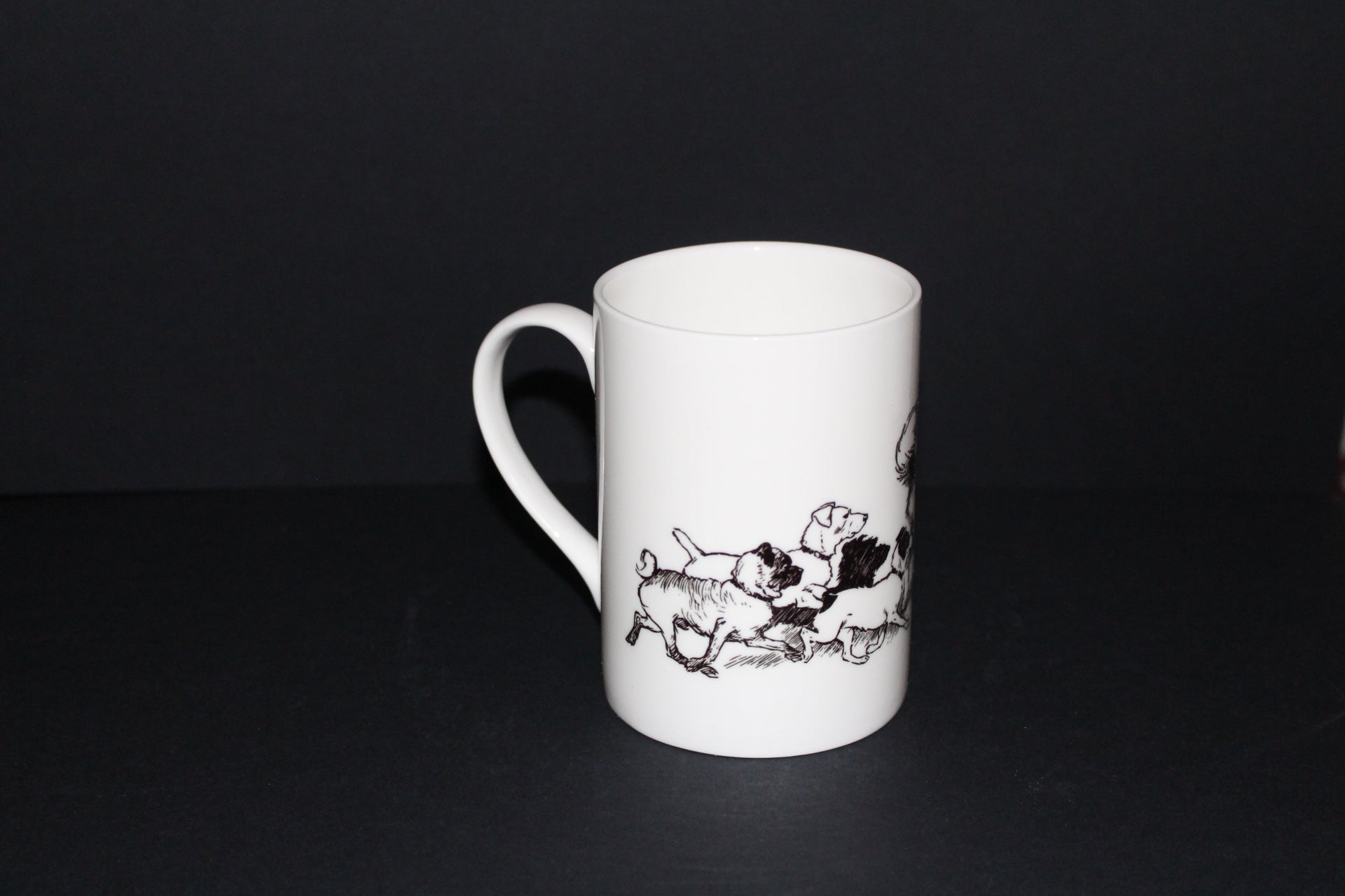 'Running Dogs' mug – National Trust Shop